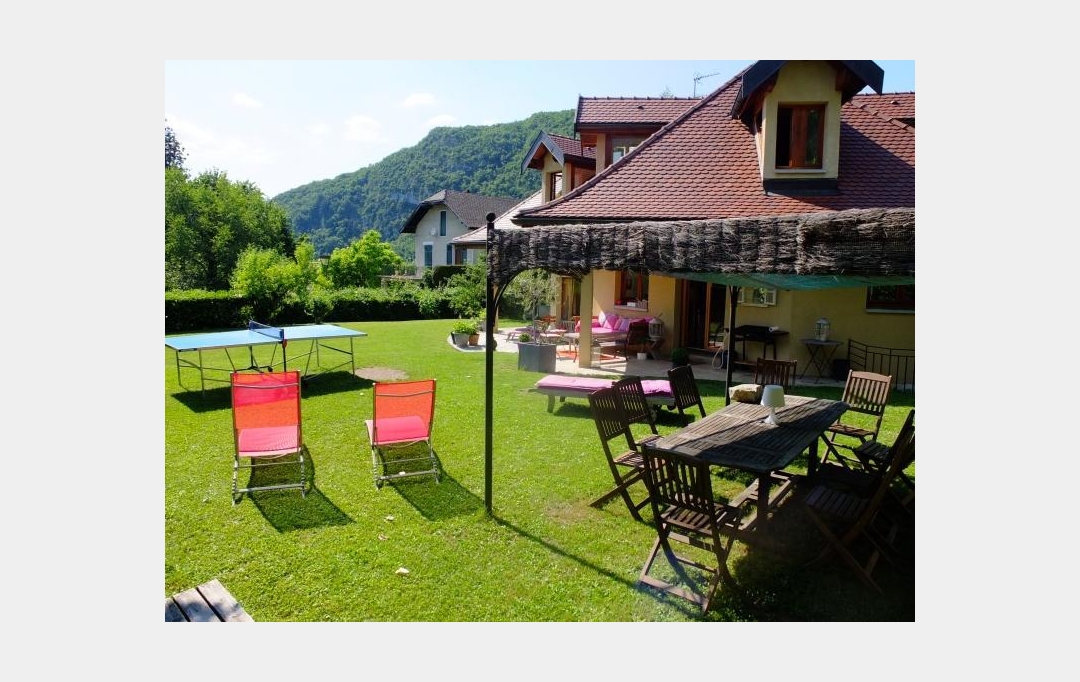 Annonces NEUF ANNECY : House | TALLOIRES (74290) | 270 m2 | 3 500 € 